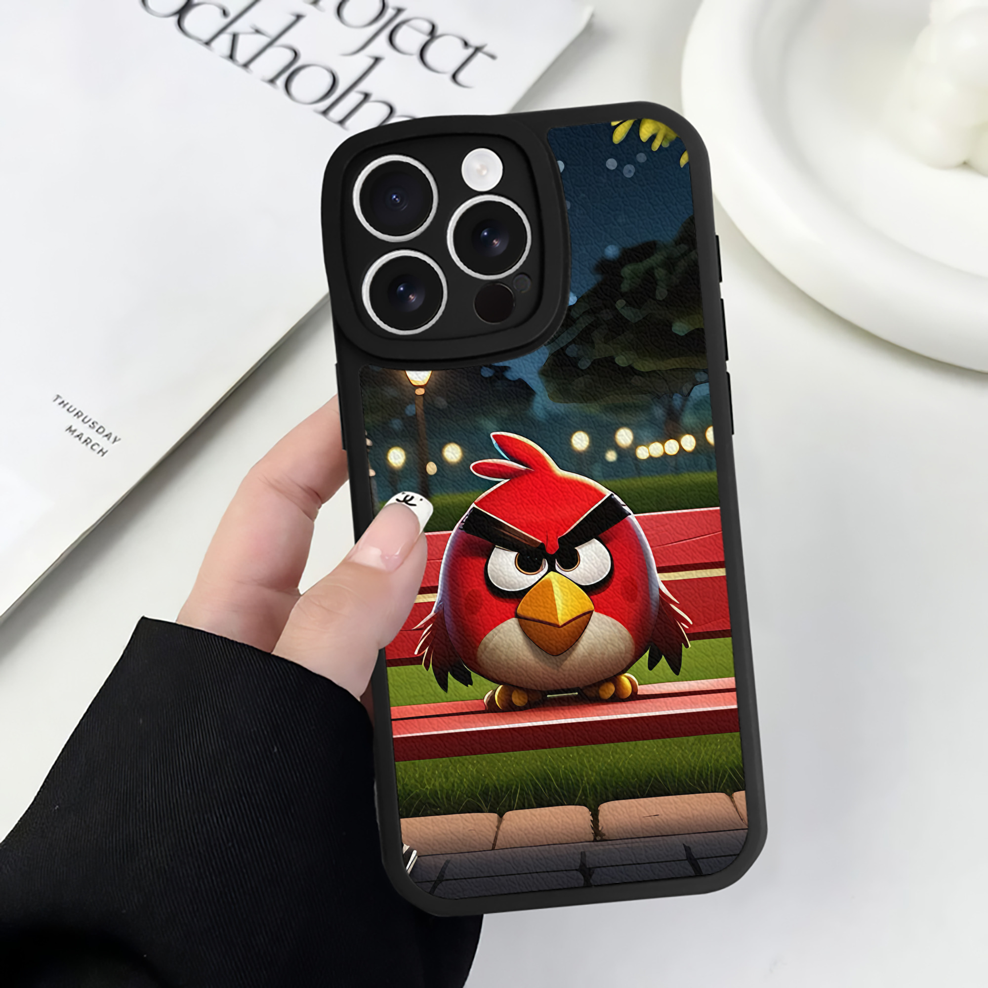 （画像用） Angry Birds アングリーバード 【iPhone 16シリーズ対応】シリコンスマホケース（レザー調） 材質：シリコン